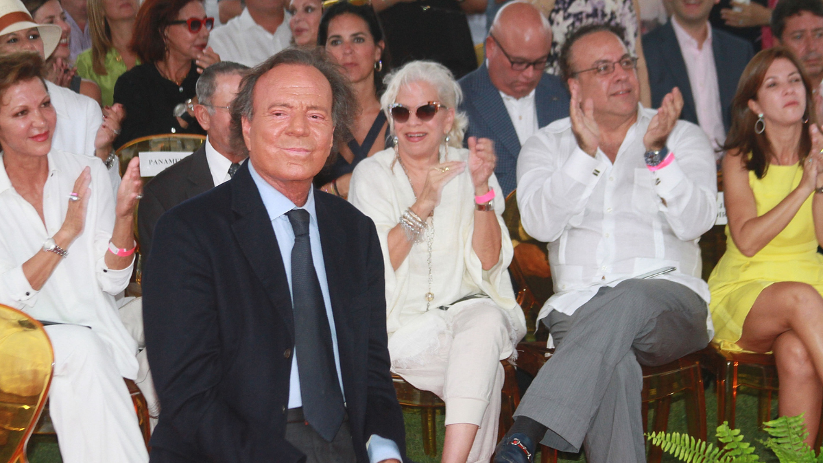Julio Iglesias / Getty
