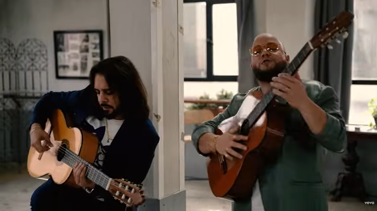 Montoya y Carmona / Me quito el sombrero / imagen videoclip